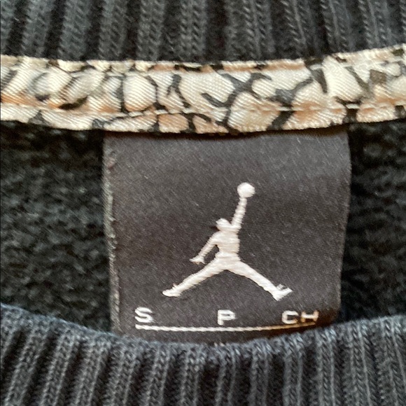 Jordan Black Crewneck - Picture 2 of 2